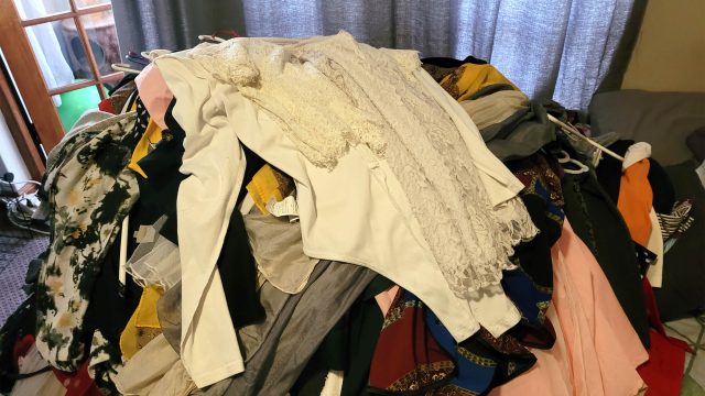 Transform Your Closet: The Power of Digital Decluttering Techniques