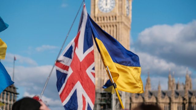 Britain's Major Military Aid: A New Era for Ukraine's Defense