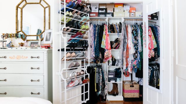 Maximize Your Closet Space with Innovative Storage Solutions | lirik dan chord komang, cara memilih 