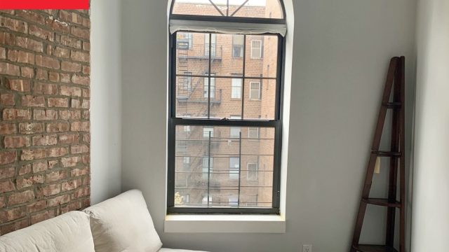 Maximizing Space: Clever Solutions for Small Living Rooms
